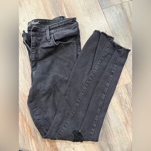 Universal Thread Women's Black Jean